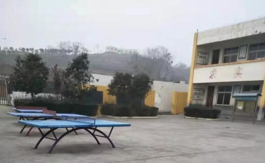 河南省禹州市方山鎮(zhèn)堅(jiān)朗希望小學(xué)原貌