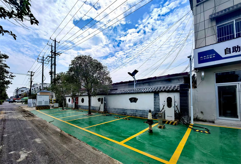 補(bǔ)齊最后一塊短板，加強(qiáng)重點(diǎn)村鎮(zhèn)充換電設(shè)施規(guī)劃建設(shè)