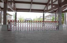 當(dāng)鋁合金伸縮門出現(xiàn)故障時(shí)，該怎么辦？