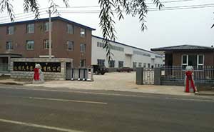 億維汽車配件伸縮門案例