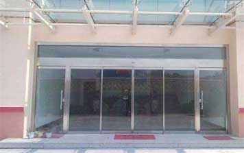 玻璃感應(yīng)門(mén)