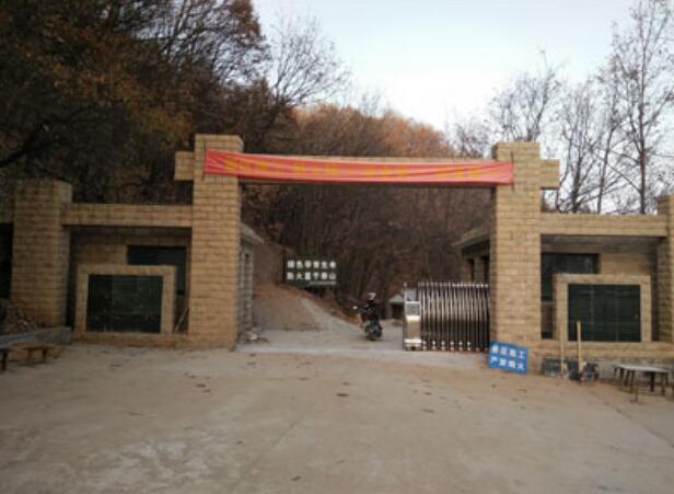 邢臺臨城蝎子溝伸縮門案例 - 中出網-智能出入口與停車充電門戶