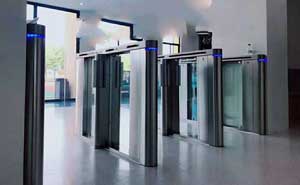 上海英國學(xué)校（浦西校區(qū)）速通門案例 - 中出網(wǎng)-智能出入口與停車充電門戶