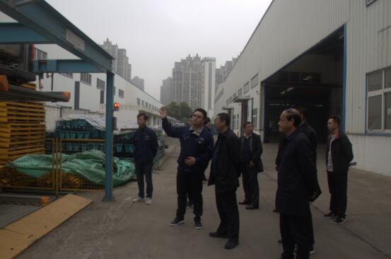 政協(xié)本溪自治縣相關(guān)領(lǐng)導(dǎo)蒞臨巍華造參觀指導(dǎo)