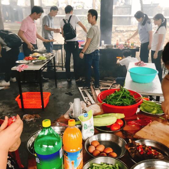 熱火朝天 不亦樂乎