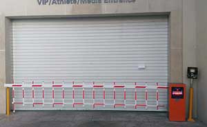 全民健身中心智能道閘案例 - 中出網(wǎng)-智能出入口與停車(chē)充電門(mén)戶(hù)