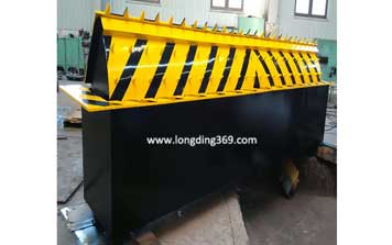 路障機 - 液壓翻板路障機