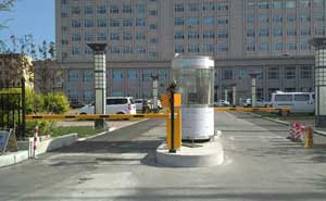 廣州南源花園車牌識別系統(tǒng)案例 - 中出網(wǎng)-智能出入口與停車充電門戶