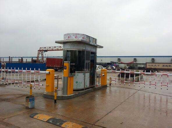 長沙華延筑邦小區(qū)停車場系統(tǒng)案例 - 中出網(wǎng)-智能出入口與停車充電門戶