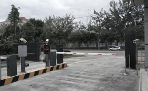 成都雙流國(guó)際機(jī)場(chǎng)車牌識(shí)別系統(tǒng)案例