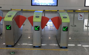 寧波1號線通道閘案例 - 中出網(wǎng)-智能出入口與停車充電門戶