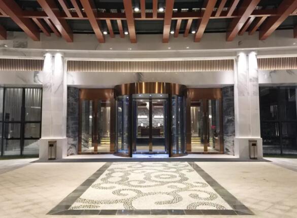 厲害了！央視、省、市臺爭相報道！銳澤旋轉(zhuǎn)門為什么這么火？