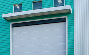 曹妃甸冀東水泥柔性工業(yè)提升門案例 - 中出網(wǎng)-智能出入口與停車充電門戶