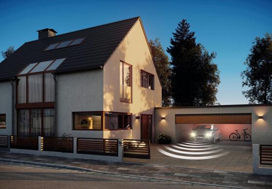 霍曼教您如何通過手機APP打開車庫門，既實用又安全