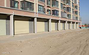 蘭州市高新開(kāi)發(fā)區(qū)經(jīng)濟(jì)適用房工業(yè)門案例 - 中出網(wǎng)-智能出入口與停車充電門戶