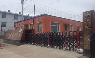 湯神廟寄宿制中學(xué)伸縮門工程案例