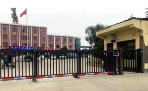 分段平移門-登封市石道鄉(xiāng)初級中學(xué)