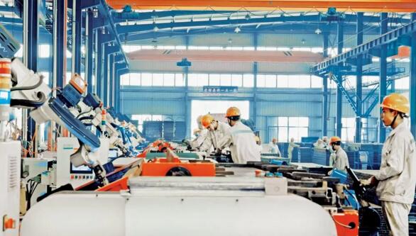 江蘇國智裝備數(shù)億元智能焊接機(jī)器人、等離子切割、全自動浸漆生產(chǎn)線等先進(jìn)設(shè)備