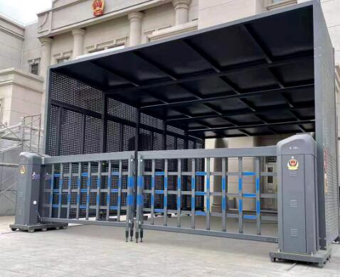 金嘉豪對特殊單位非標定制特種電動過渡門分析