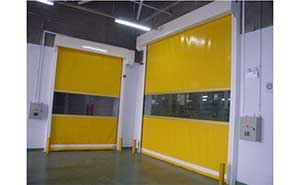 東莞市華寶食品廠快速門案例 - 中出網(wǎng)-智能出入口與停車充電門戶