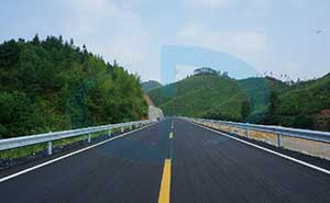 浙江淳楊公路護(hù)欄案例 - 中出網(wǎng)-智能出入口與停車充電門戶