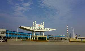 玖龍紙業(yè)卷簾門案例 - 中出網(wǎng)-智能出入口與停車充電門戶