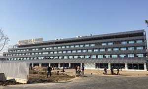 寶時(shí)得機(jī)械卷簾門案例 - 中出網(wǎng)-智能出入口與停車充電門戶