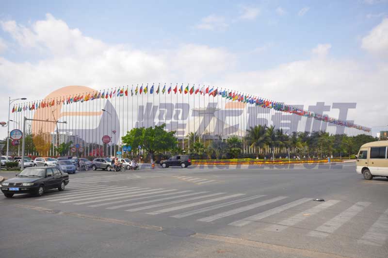 海南三亞美麗之冠旗桿案例 - 中出網(wǎng)-智能出入口與停車(chē)充電門(mén)戶