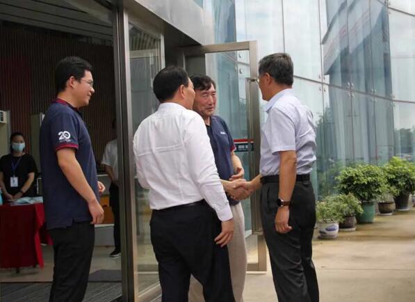 省委常委、省紀委書記馬森述蒞臨百勝智能調研指導