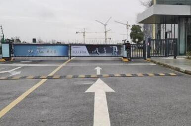 人行、車行一體化智慧管理，百勝智能助力新松機器人數(shù)字化工廠建設(shè)