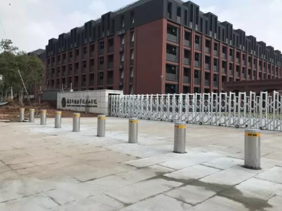 南京外國語學(xué)校