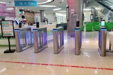 百勝智慧人行通道解決方案，為中科體檢中心打造安全高效人行體驗！