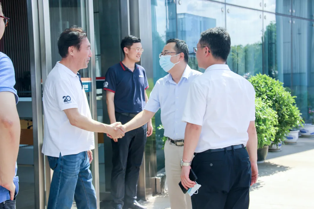 省發(fā)改委副主任寧全一行蒞臨百勝智能開(kāi)展“五問(wèn)五幫”走訪(fǎng)調(diào)研活動(dòng)