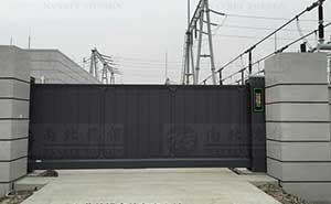 湖北仙桃市仙東變電站808LP智能無軌懸浮門案例 - 中出網(wǎng)-智能出入口與停車充電門戶