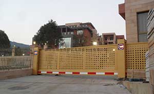 南平市某別墅小區(qū)智能無軌懸浮門工程案例