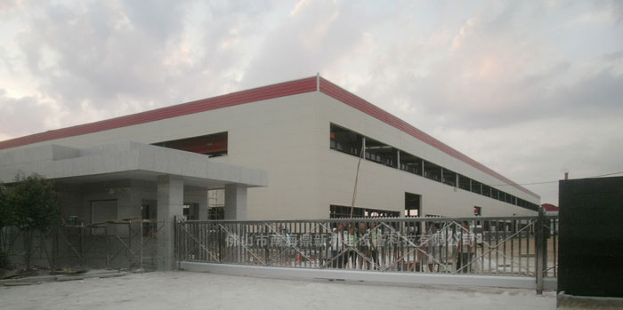 河南南陽(yáng)力矩科技智能無(wú)軌懸浮門工程案例 - 中出網(wǎng)-智能出入口與停車充電門戶