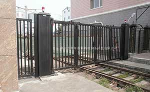 吉慶糧油有限公司智能無軌懸浮門工程案例