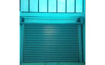 硬質(zhì)快速門(mén)