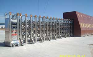 準格爾旗誠德利運輸公司伸縮門案例 - 中出網(wǎng)-智能出入口與停車充電門戶