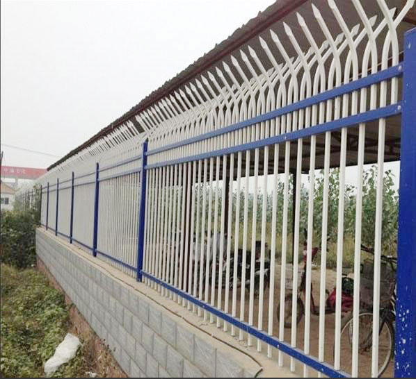 鋅鋼護(hù)欄雙向彎頭型