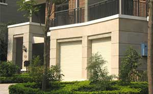 深圳圣莫麗斯花園別墅車庫門案例 - 中出網(wǎng)-智能出入口與停車充電門戶