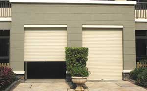 深圳圣莫麗斯花園別墅車庫門案例 - 中出網(wǎng)-智能出入口與停車充電門戶