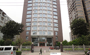 開(kāi)縣林業(yè)局伸縮門(mén)工程案例 - 中出網(wǎng)-智能出入口與停車(chē)充電門(mén)戶(hù)