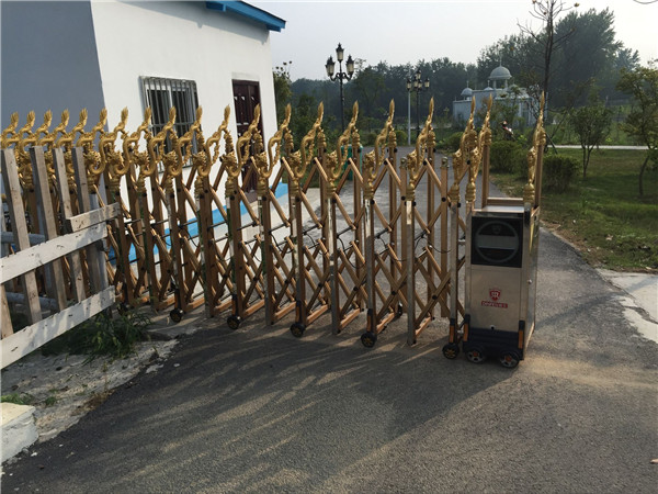 皇爵愛(ài)丁堡婚紗攝影基地伸縮門(mén)案例 - 中出網(wǎng)-智能出入口與停車充電門(mén)戶