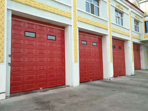 遙控車(chē)庫(kù)門(mén)