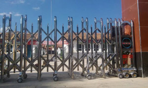 榆中縣小水字小學伸縮門案例