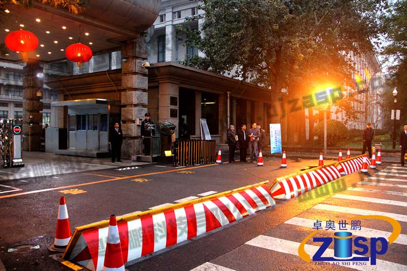 人民解放軍總參京西賓館路障機(jī)案例 - 中出網(wǎng)-智能出入口與停車充電門戶