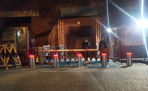 北京故宮博物院東華門(mén)雙級(jí)氣動(dòng)升降柱項(xiàng)目