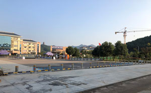 江西德興第二小學(xué)升降柱項目