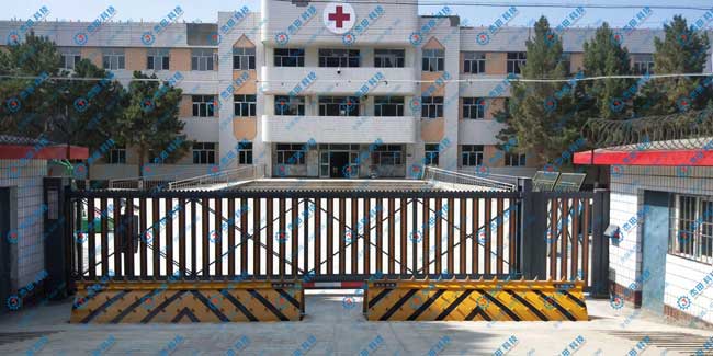 新疆烏蘇部隊醫(yī)院路障機案例 - 中出網(wǎng)-智能出入口與停車充電門戶